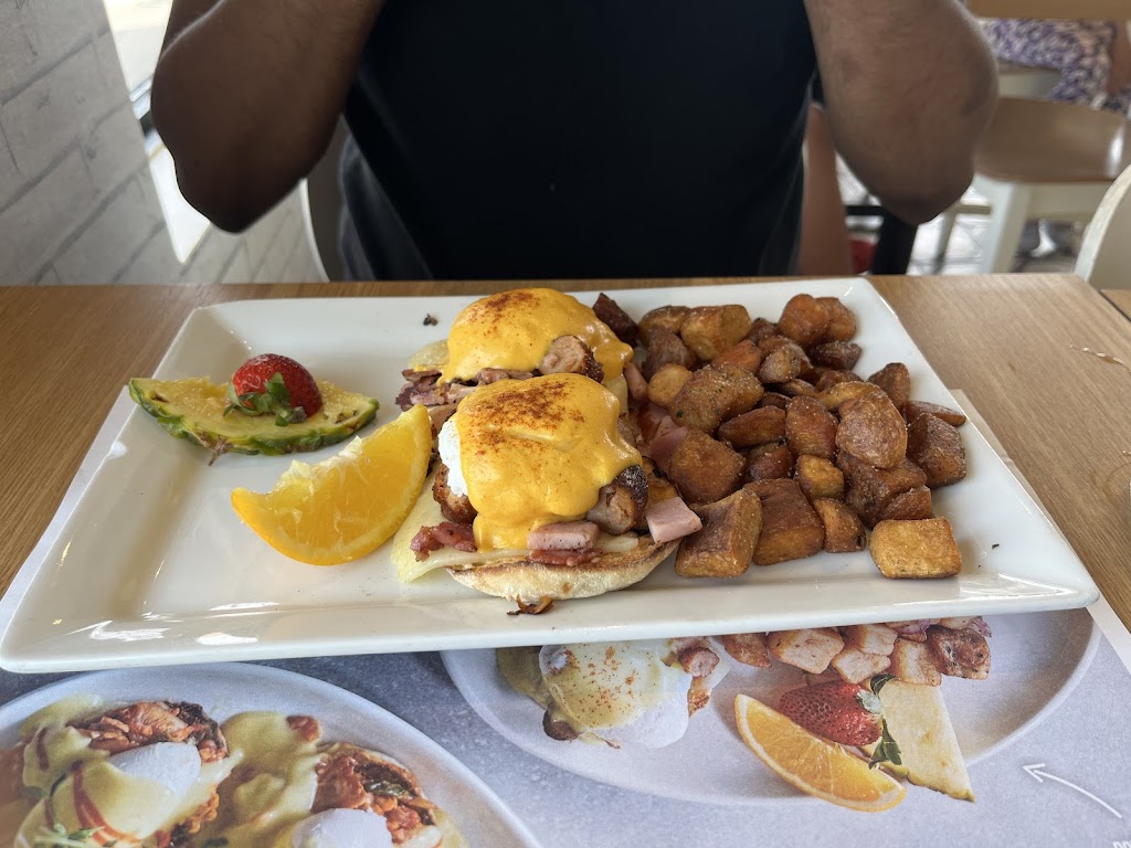 Eggs Benedict