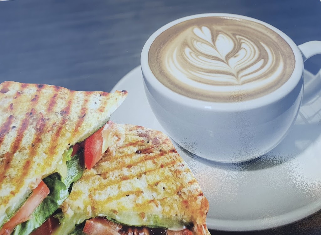 Cafeteria Geminis — Comida y bebida