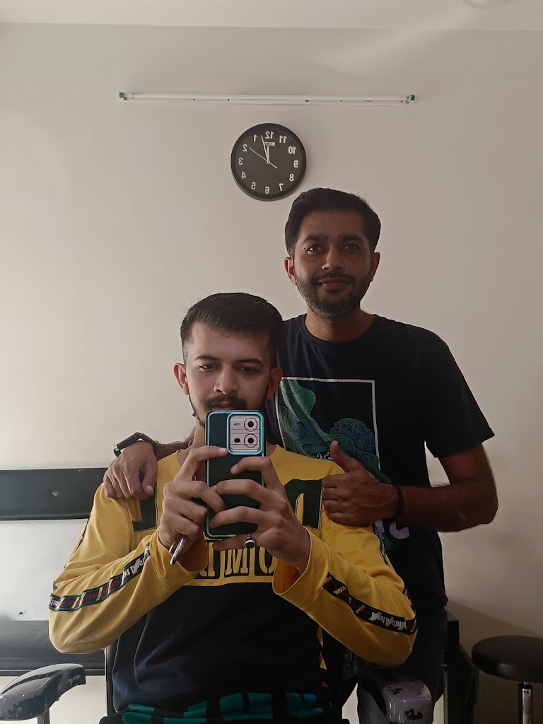 Friends Jents Parlour