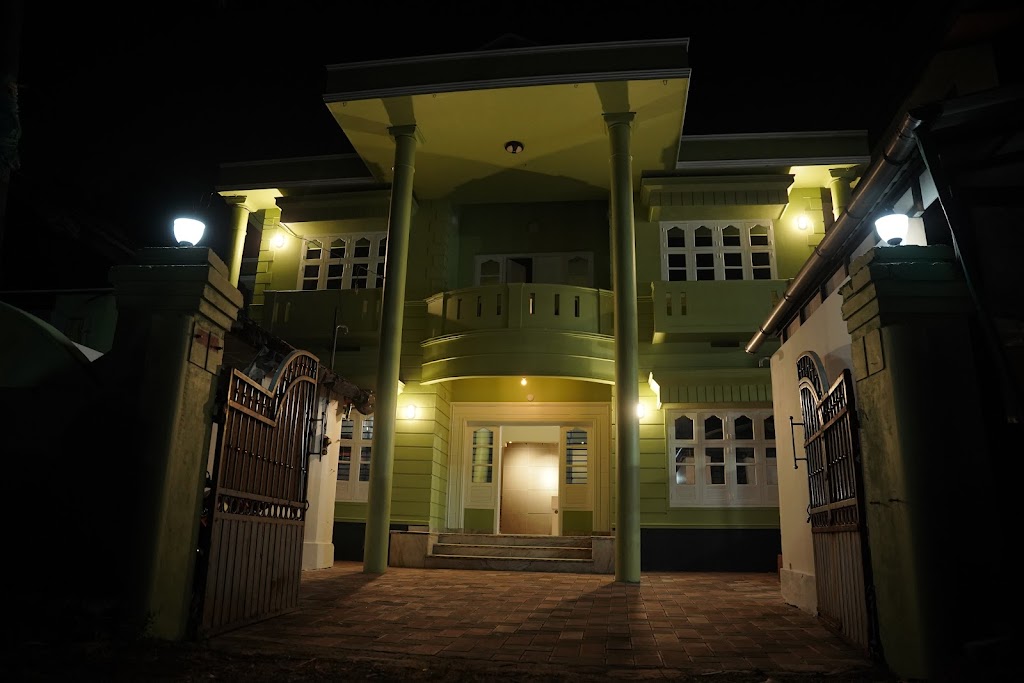Dormer Stay Calicut Beach