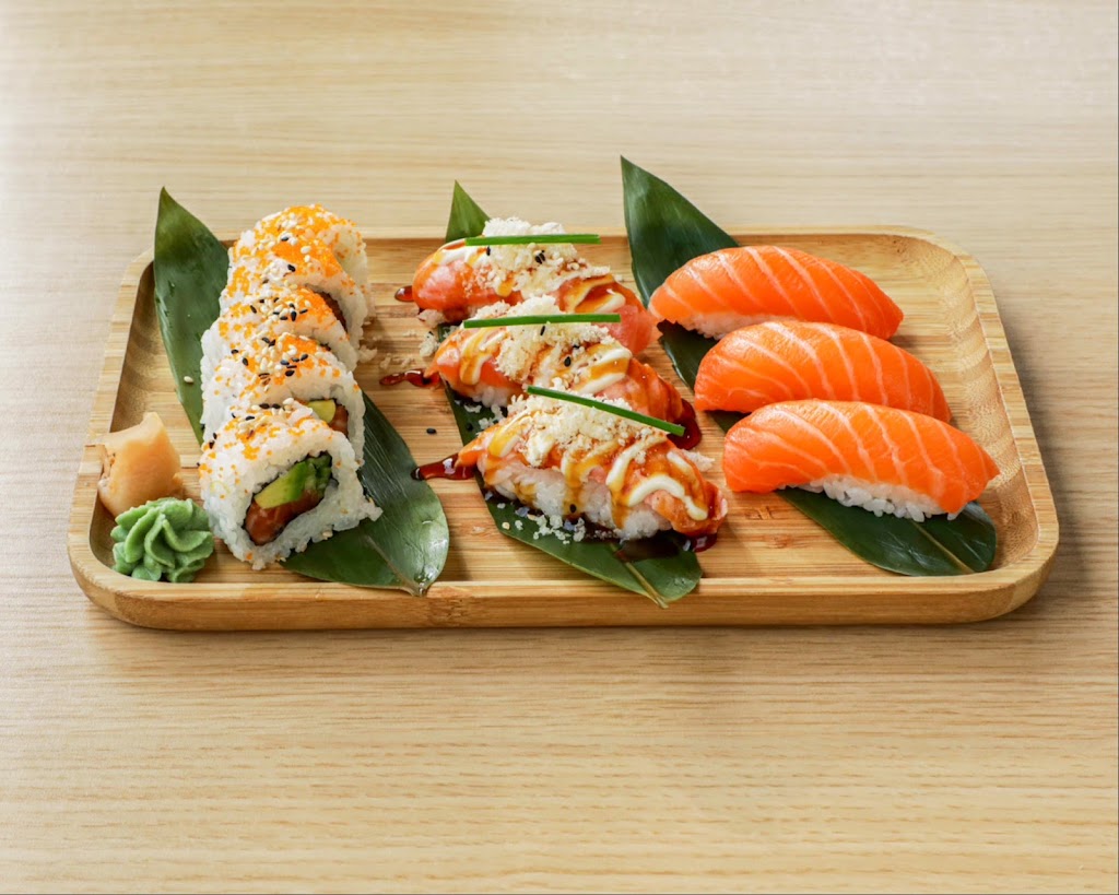 Unico sushi bar — Comida y bebida