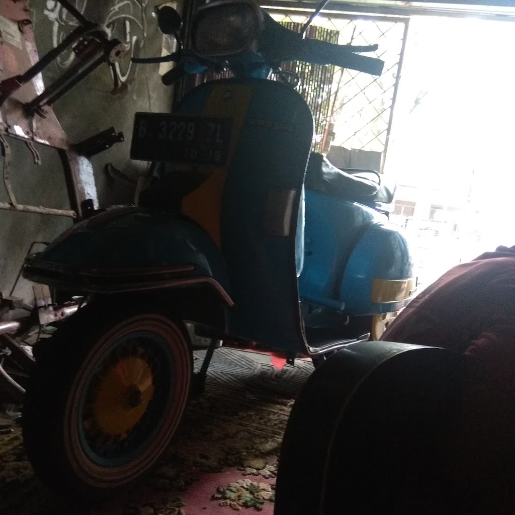 Bengkel cet dan servise motor mobil