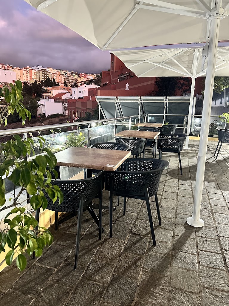 Tasca y Restaurante Hotel Rural Bentor — Ambiente