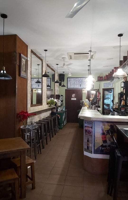 Taberna & Bar La Vicaria — Ambiente