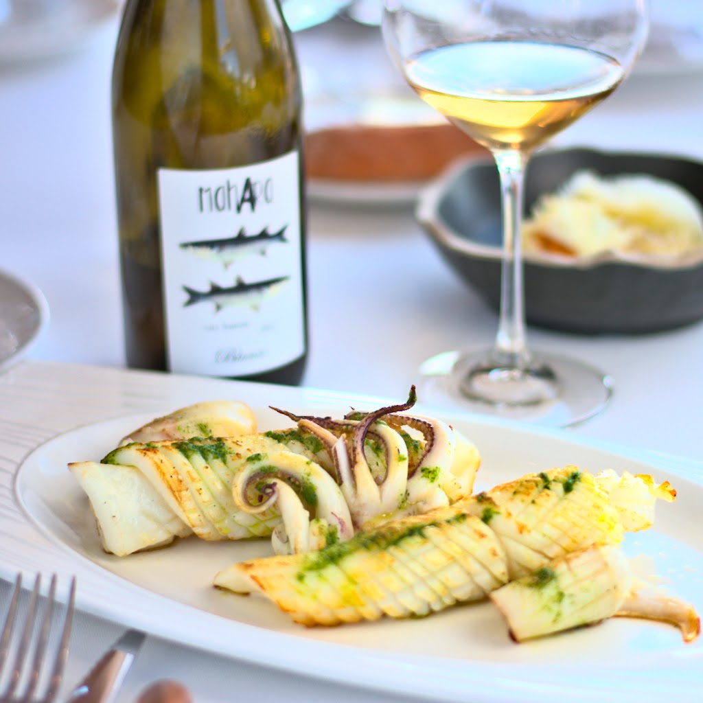 Agua de Mar — Comida y bebida