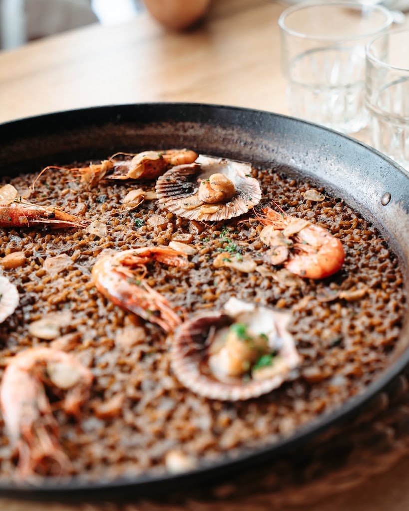 La Daurada — Comida y bebida
