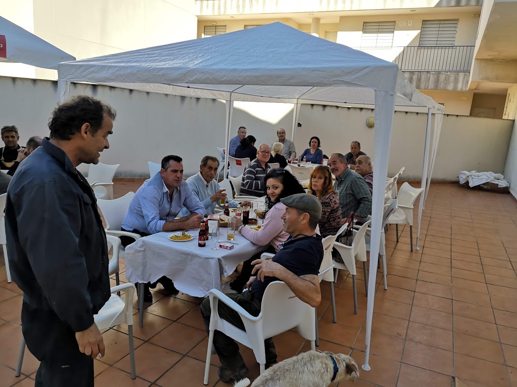 Bar cafe rocio — Ambiente