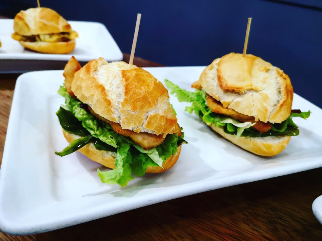 Gastro Bar Amatxi — Comida y bebida