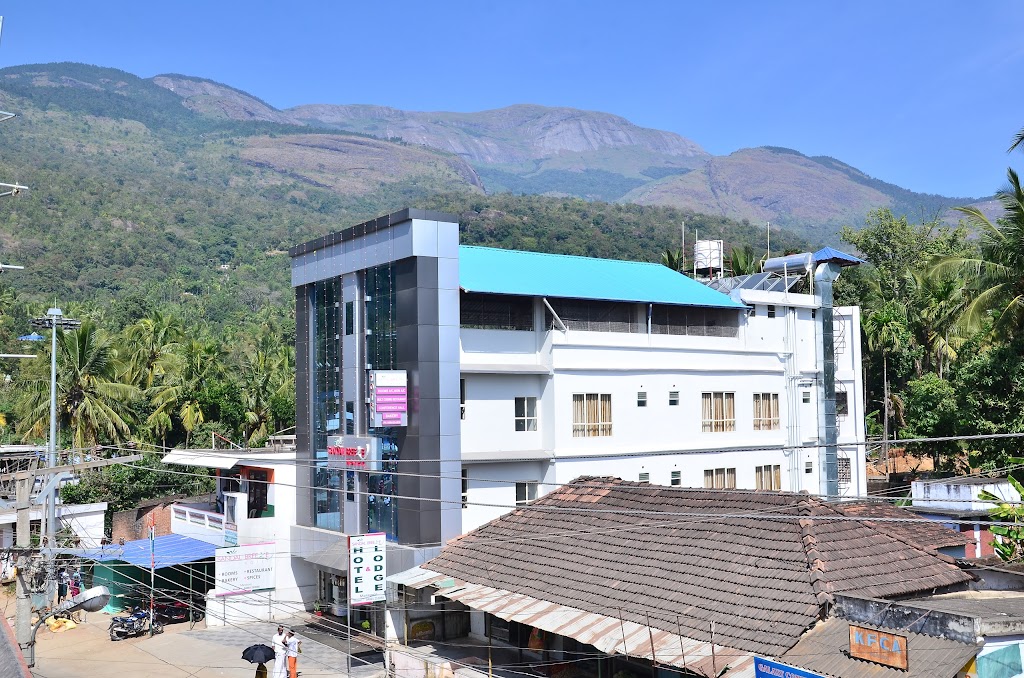 Sandal Breeze Hotel Marayoor