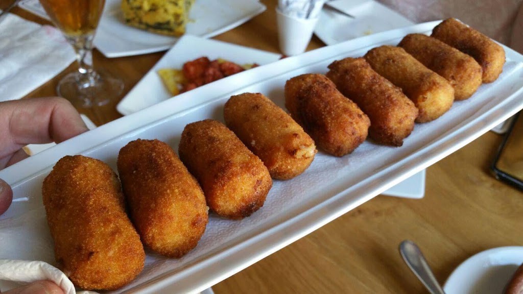 Dos Chata — Comida y bebida