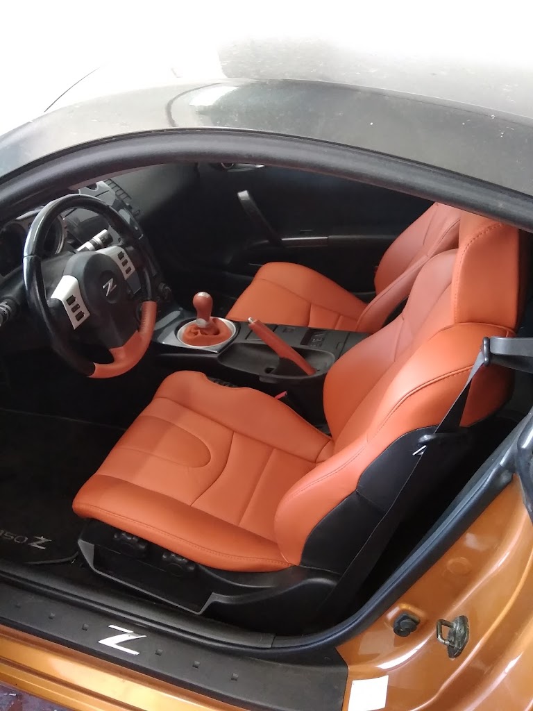 Paco Latorre Tintado de Lunas y Tapiceria