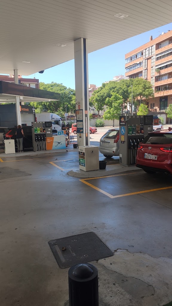 Estacion de Servicio Repsol — Estacion de servicio