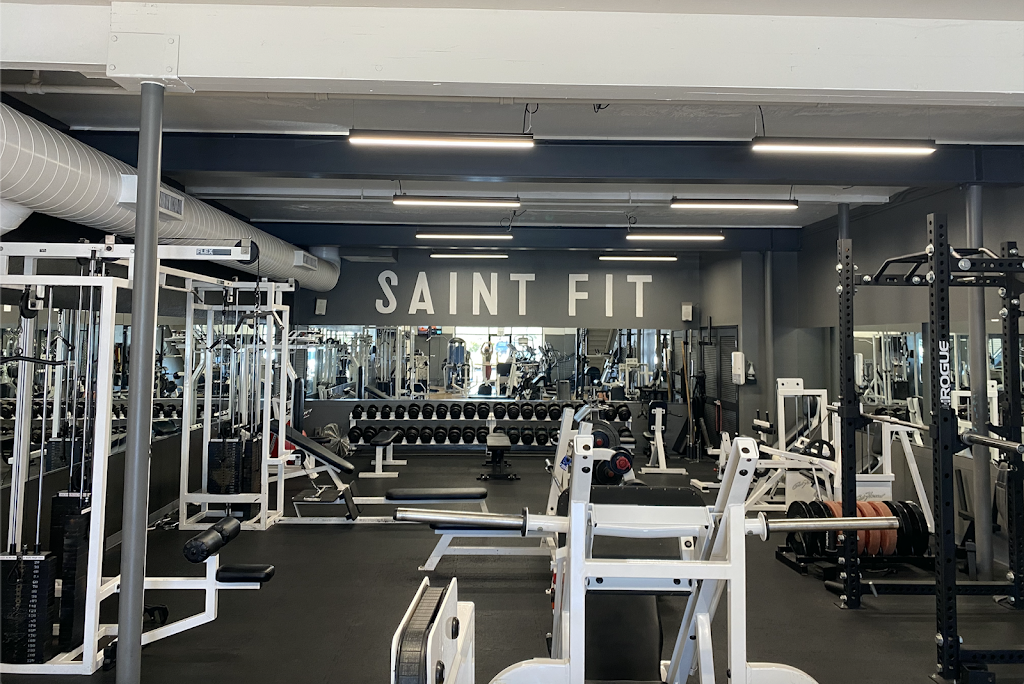  SAINT FIT