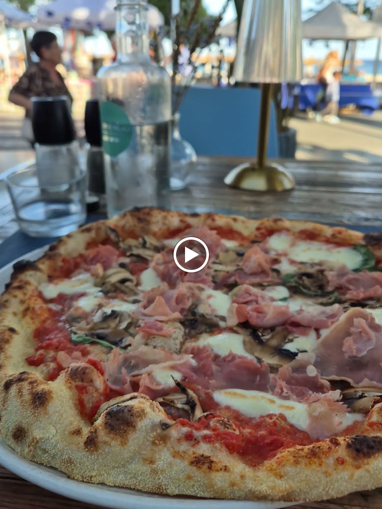 il chiringo pizzeria — Ambiente