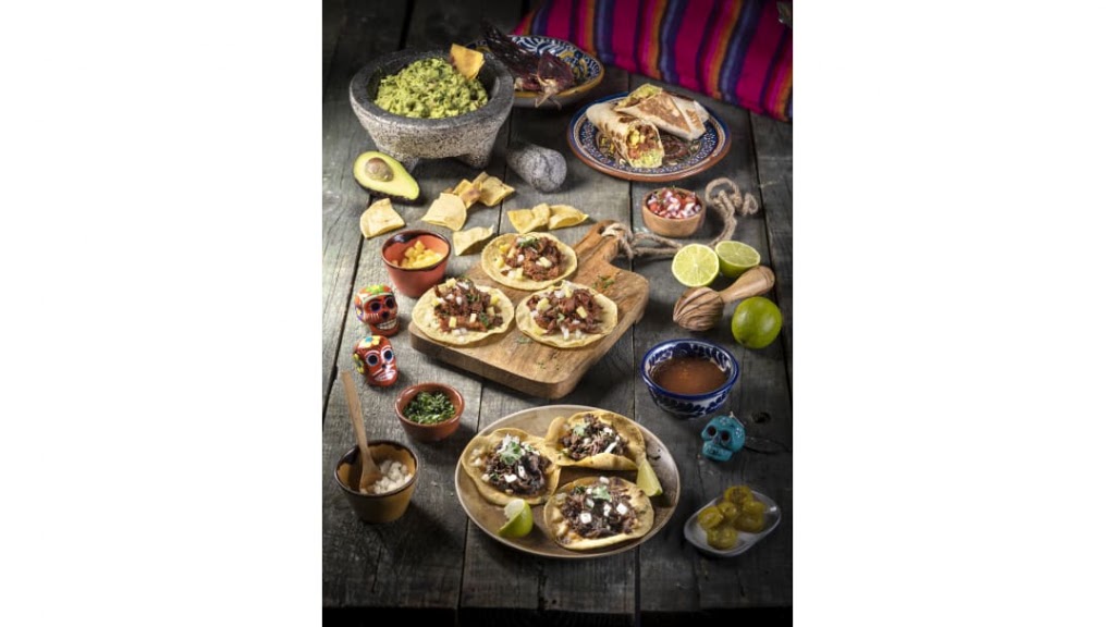 La Chelinda — Comida y bebida