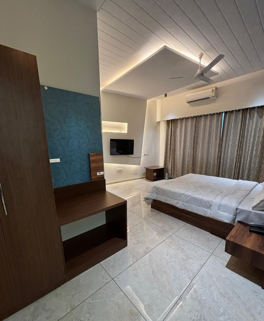 Hotel Ananta