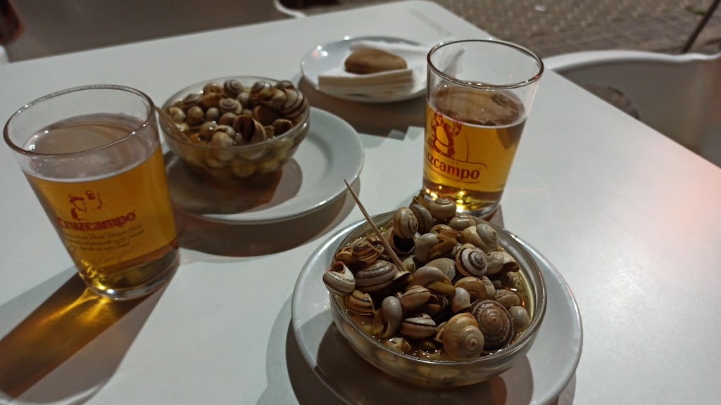 Bar Ventura — Comida y bebida