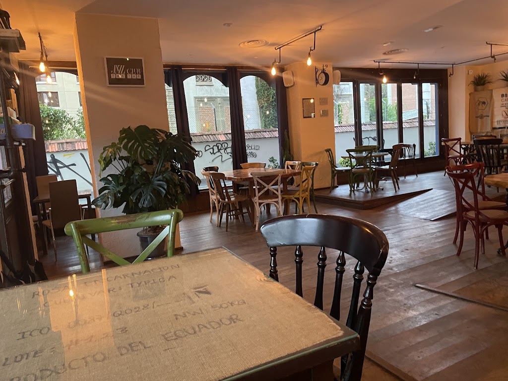 The Tap — Ambiente