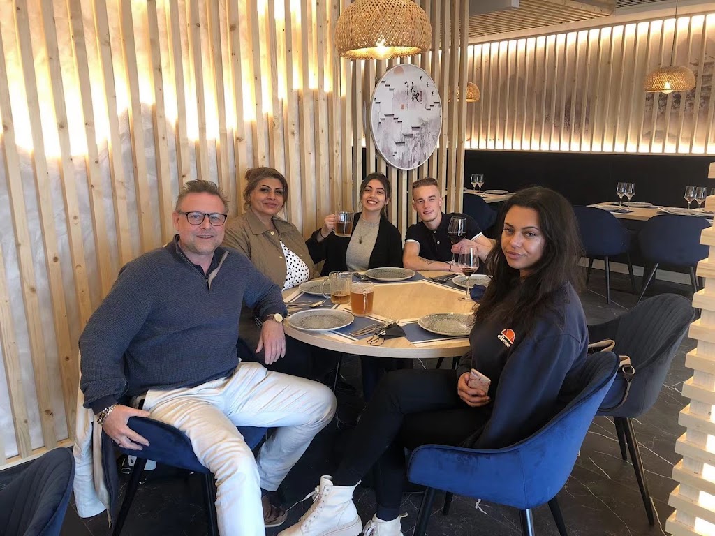 ASIA FOOD RESTAURANTE — Del propietario