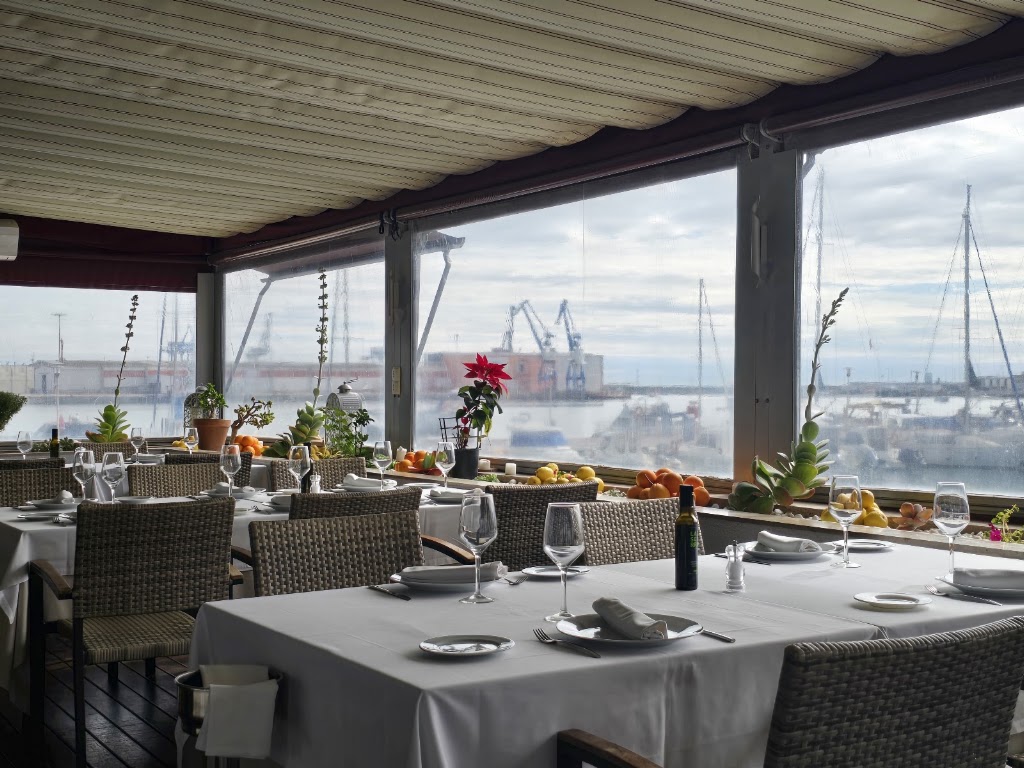 Restaurante La Marina Castellon — Ambiente