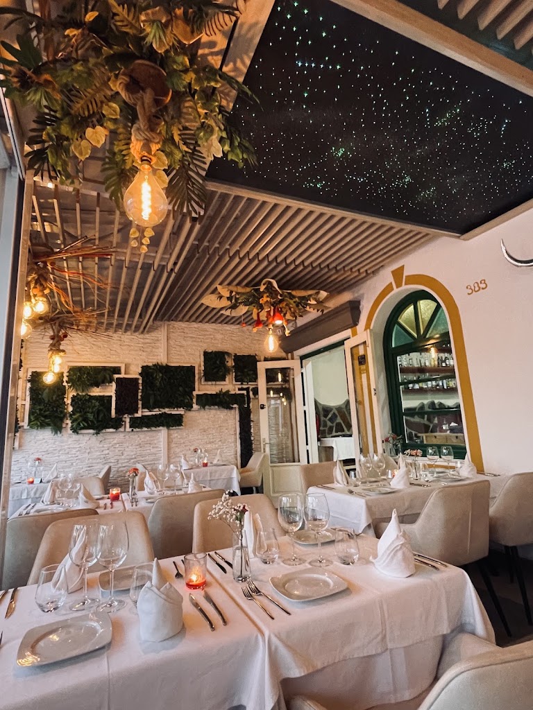 Restaurante Plaza mogan — Ambiente