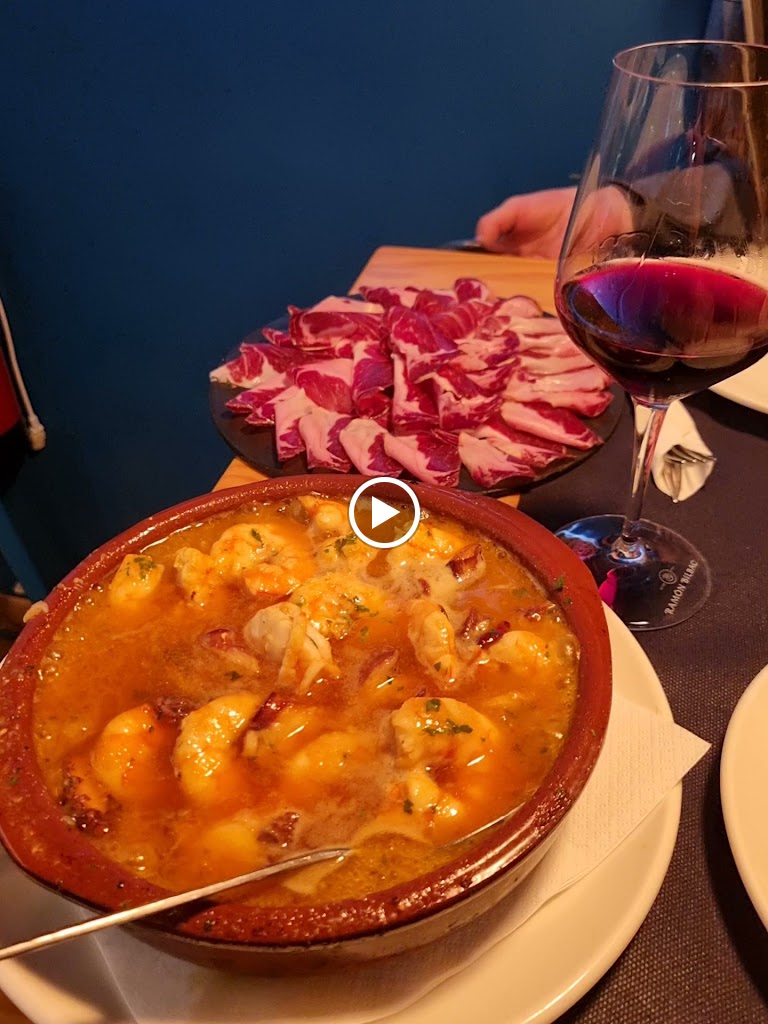 Bar Dona Tapa — Videos