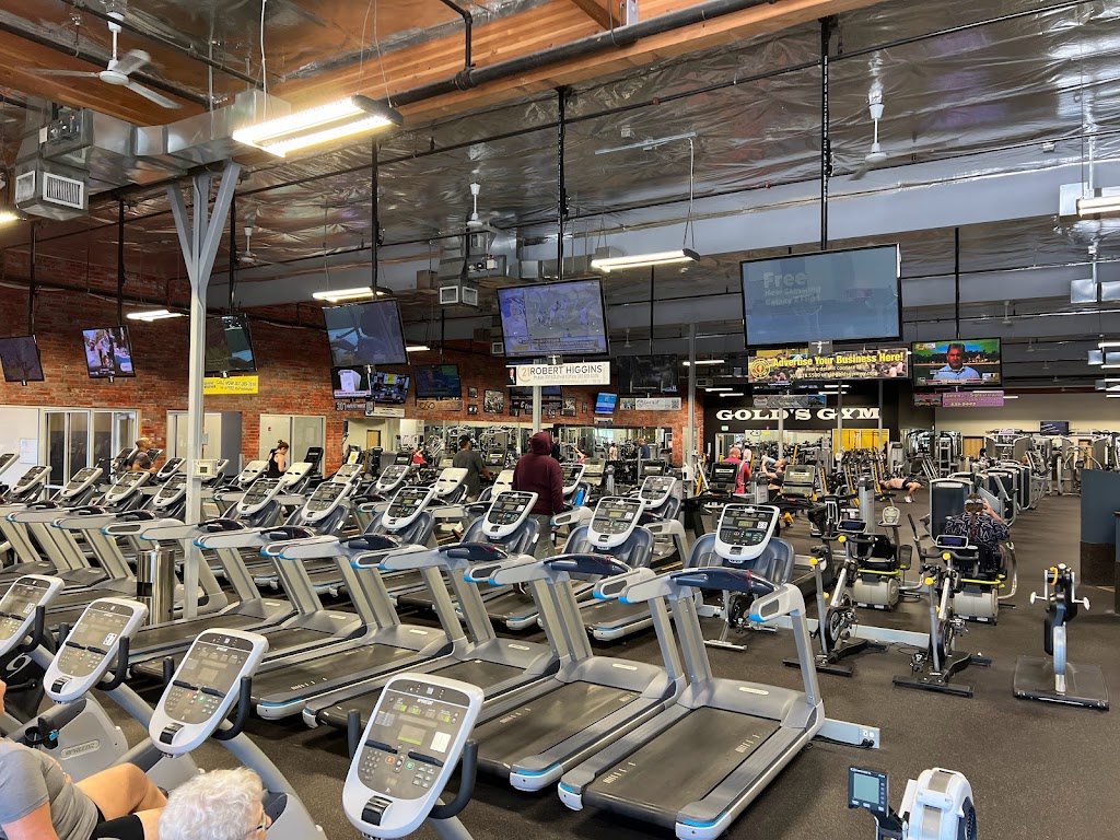  Gold's Gym