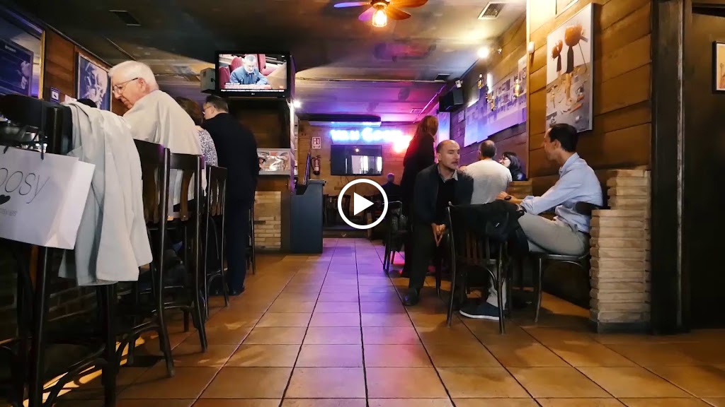 Van Gogh Cafe — Ambiente