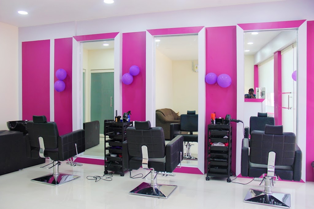 Natural Trendz Unisex Hair Beauty Family Salon