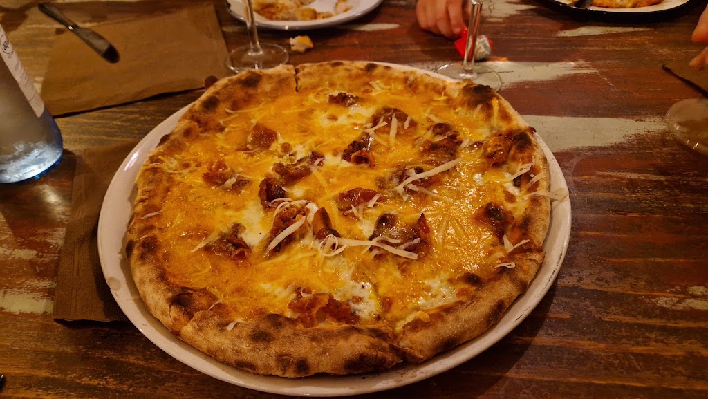 Pizzatelia — Pizza