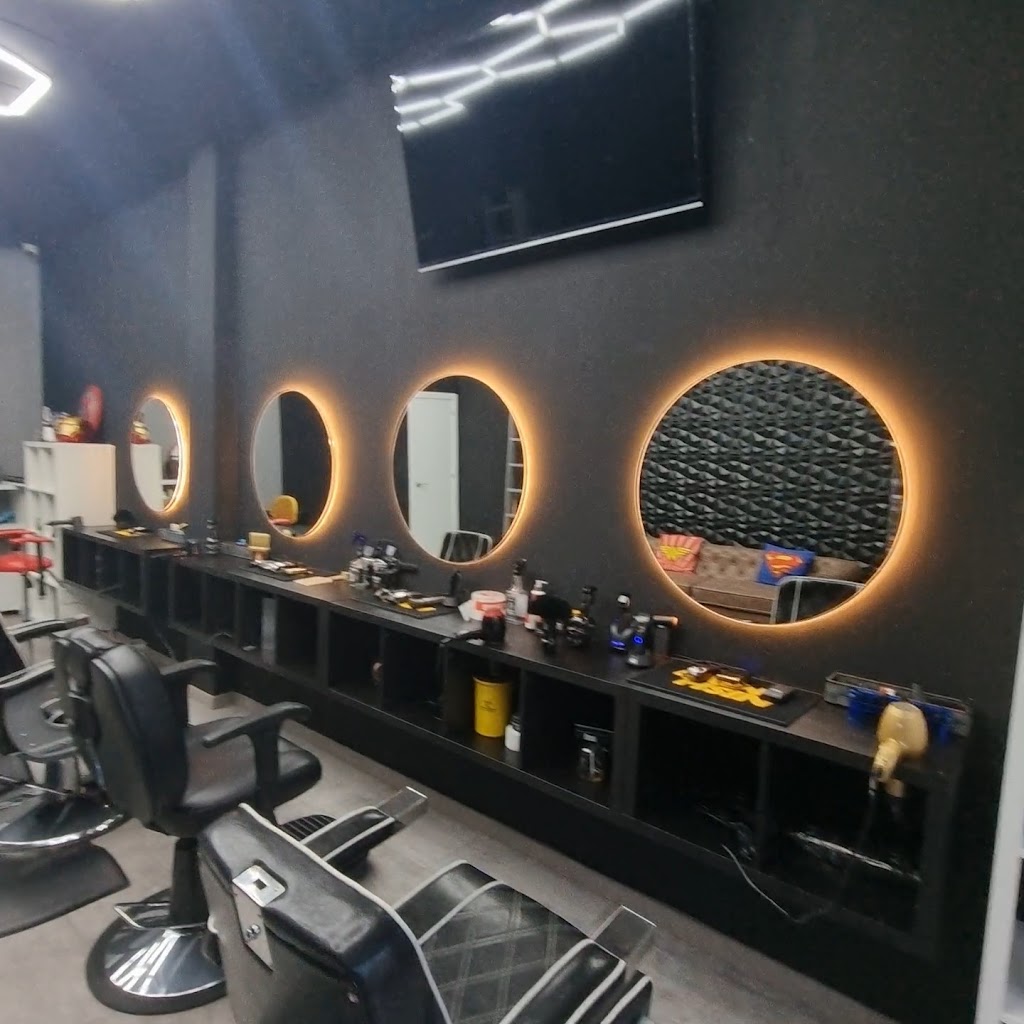 BARBER SHOP KOPPER & FYLL