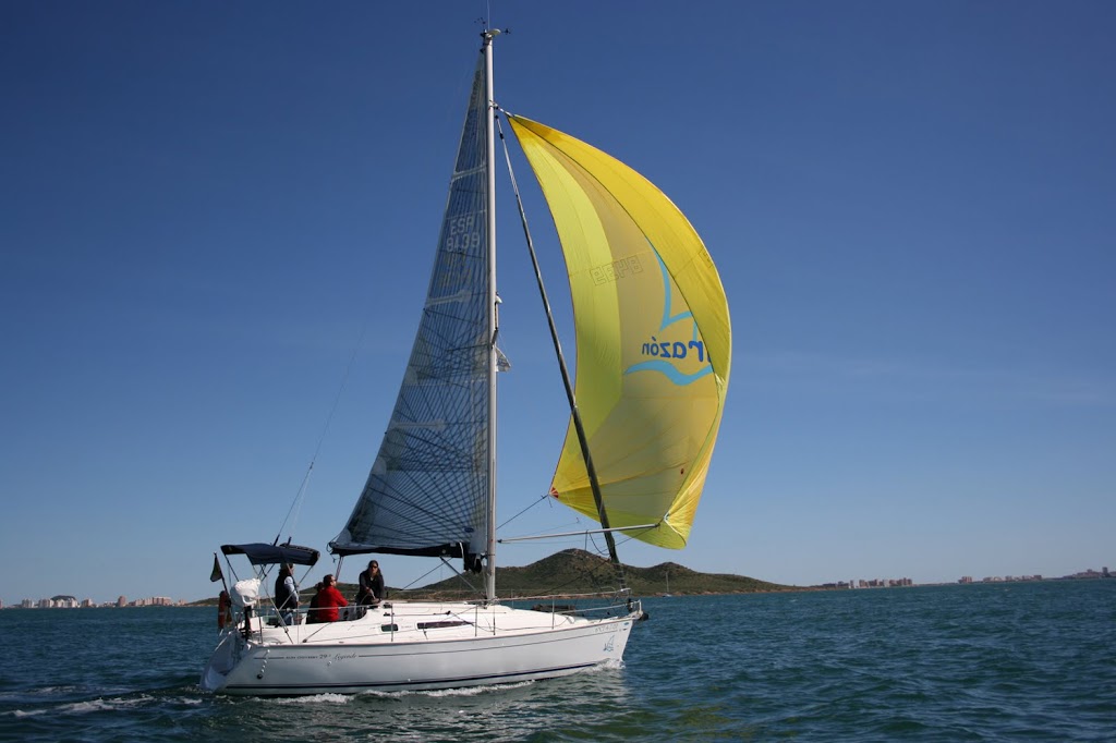 Escuela Nautica Virazon Charter