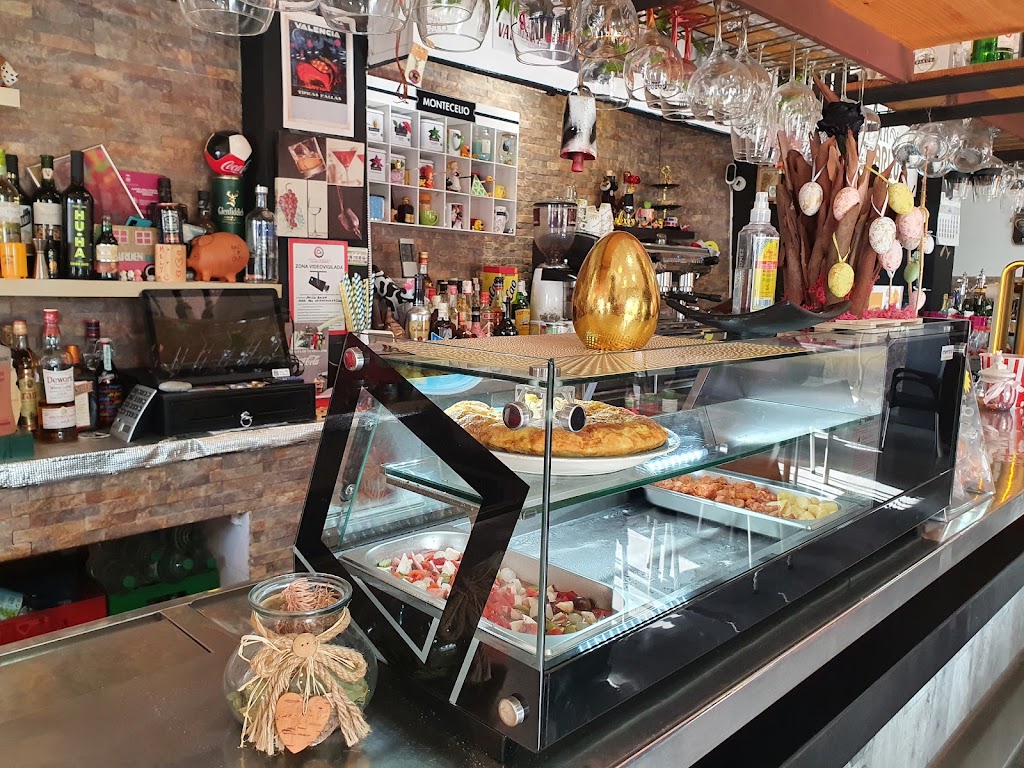 Cafe Bar Montecarlo — Ambiente