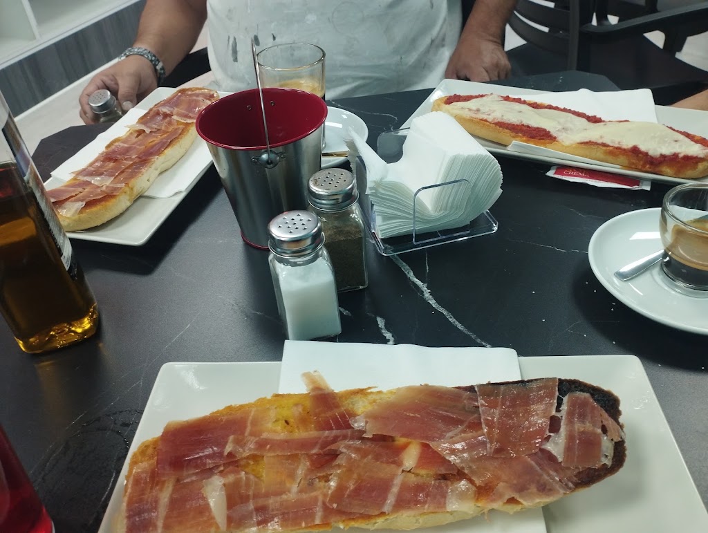 CAFETERIA OBELISCO — Cafe