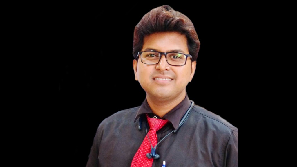 Asim Hair Makeup Ladies Gents Parlour Saloon In Raghunathgunj Murshidabad