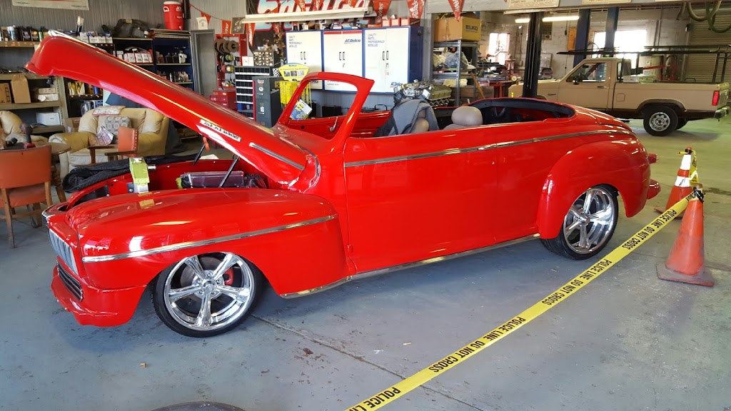 S & J Automotive Specialties in Selma