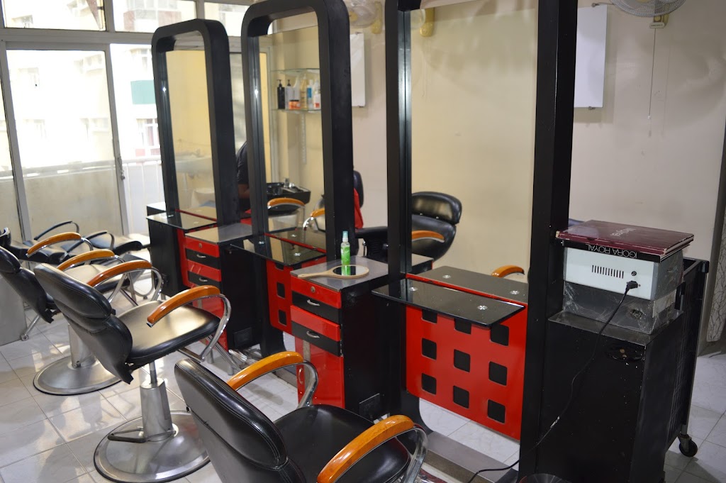 New Loreals Unisex Salon