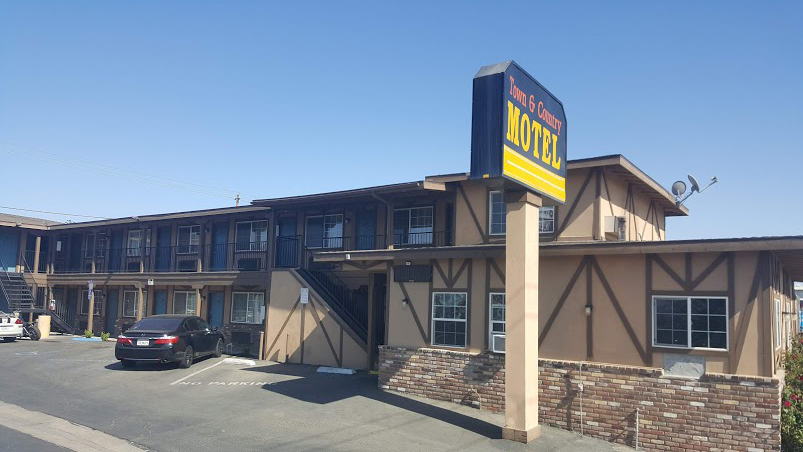 Town & Country Motel - Motel in Bakersfield , United States of America