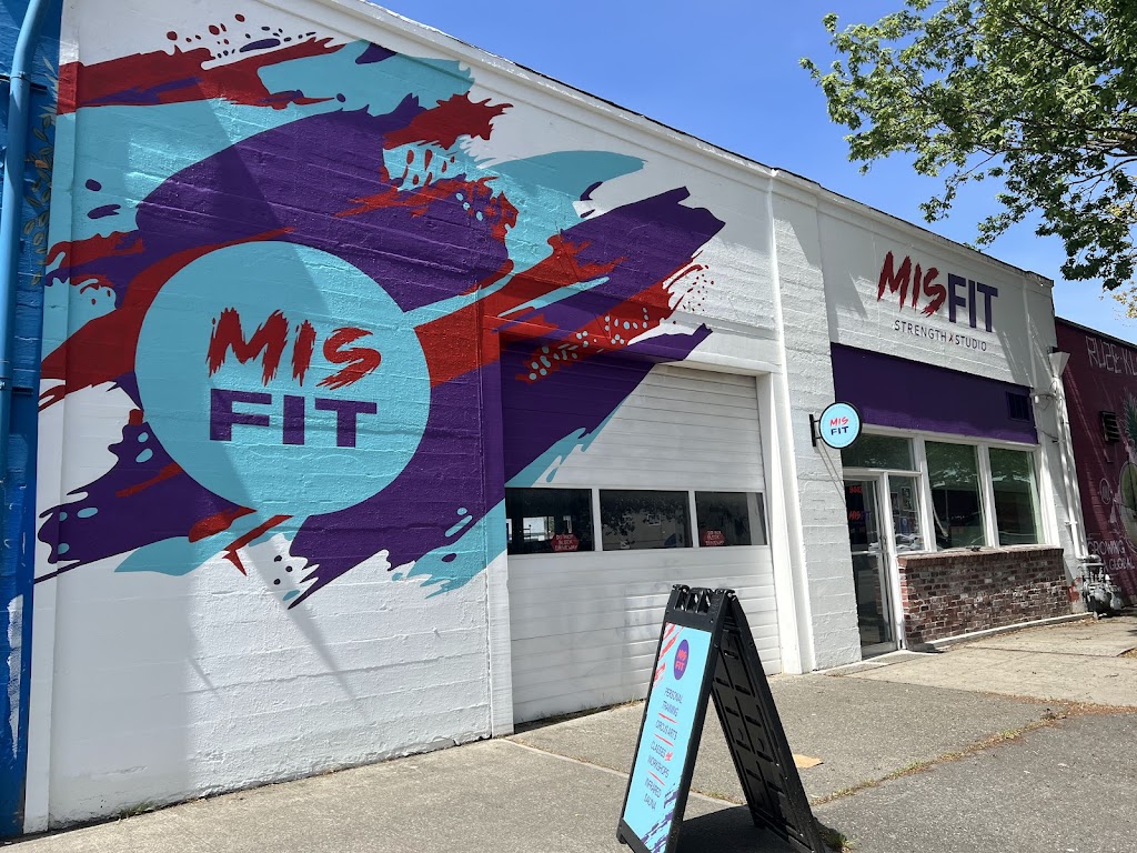  Misfit Strength & Circus