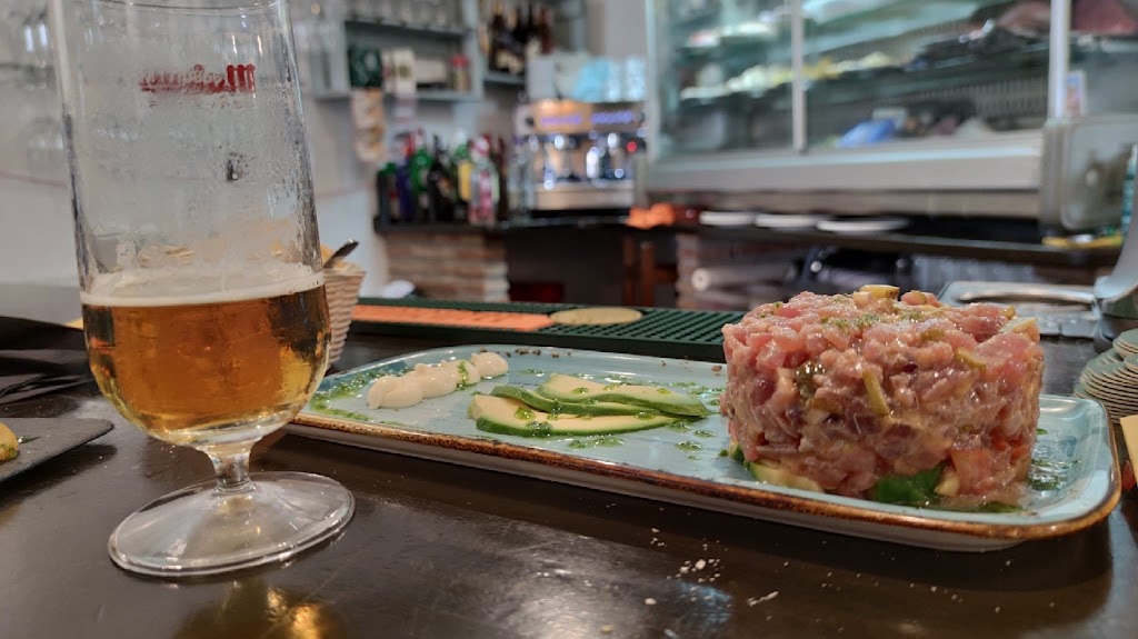 Restaurante Casa Domi — Comida y bebida