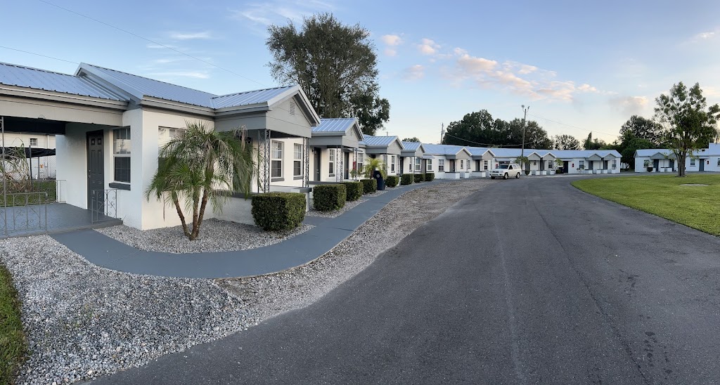 The Lodge at Lake Lena - Motel in Auburndale , United States of America