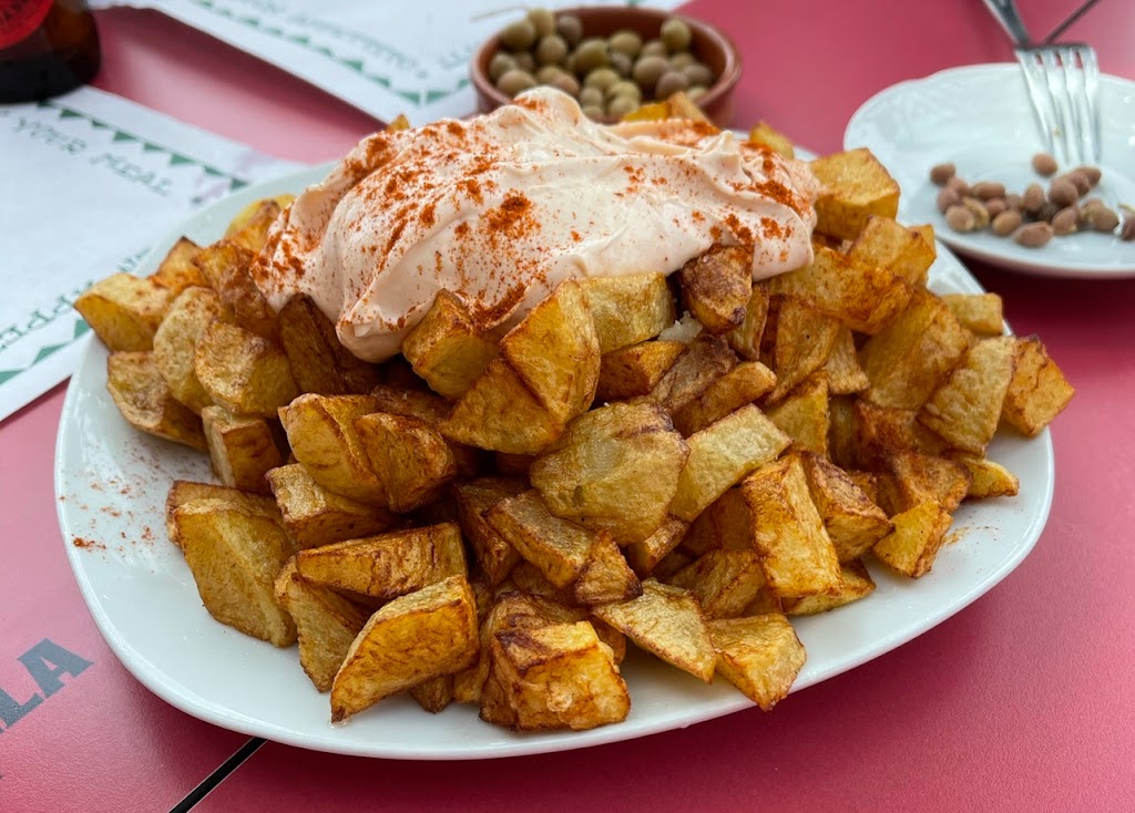 3 Copas — Patatas bravas