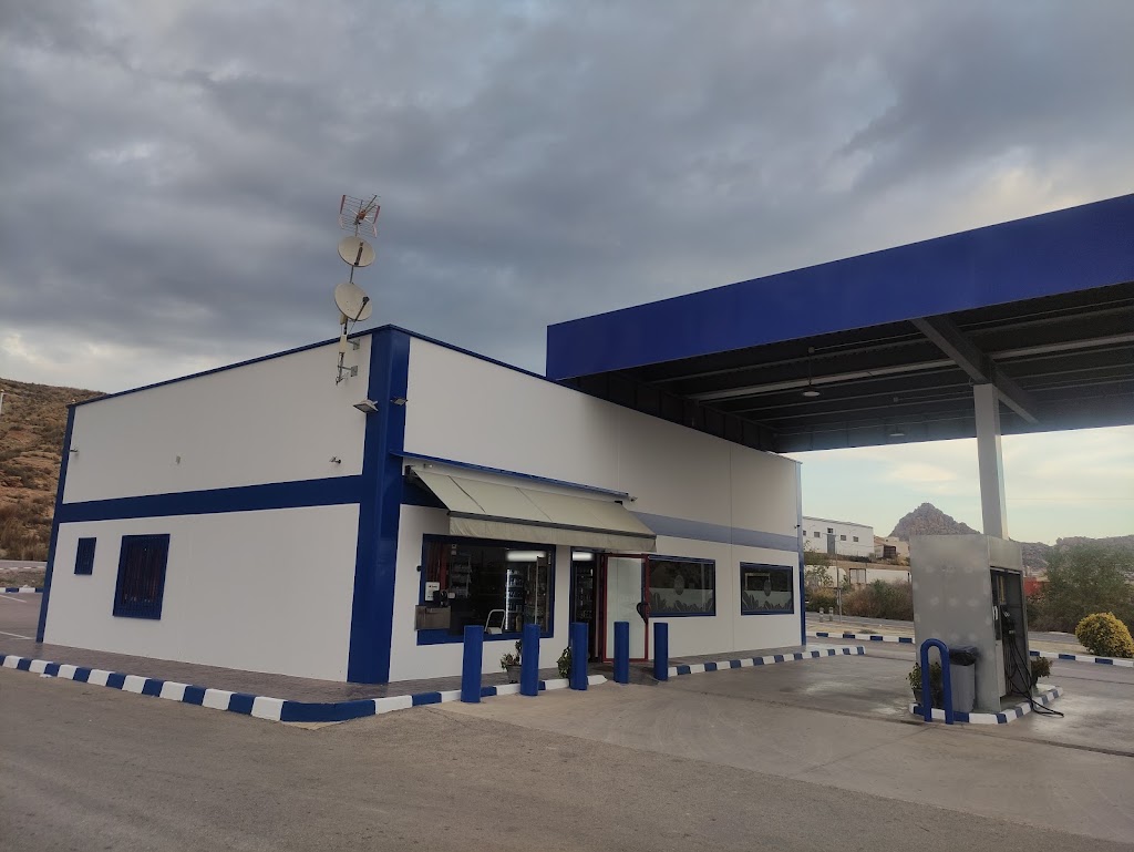 Repostando Archena — Estacion de servicio