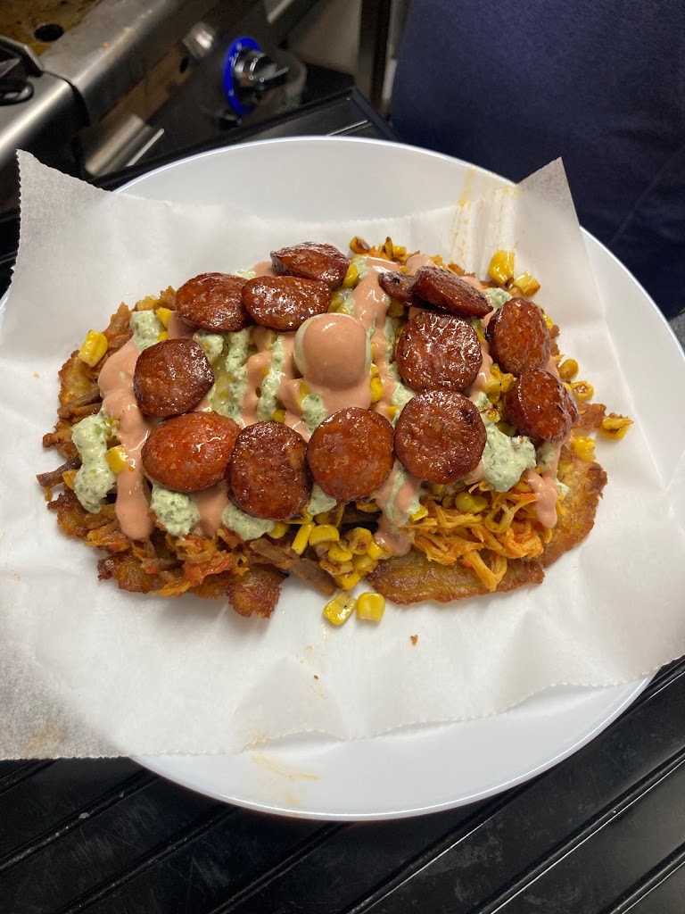 Momo Bar — Comida y bebida
