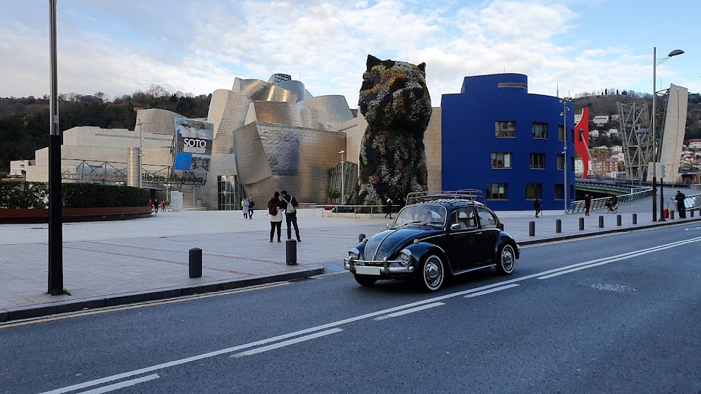Bilbao Retro Tours | Tours en Coches Clasicos
