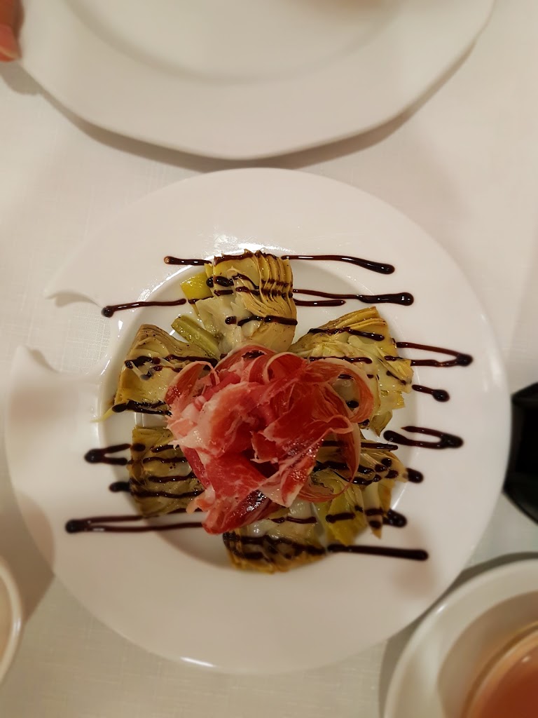 Restaurant La Cisterna — Comida y bebida