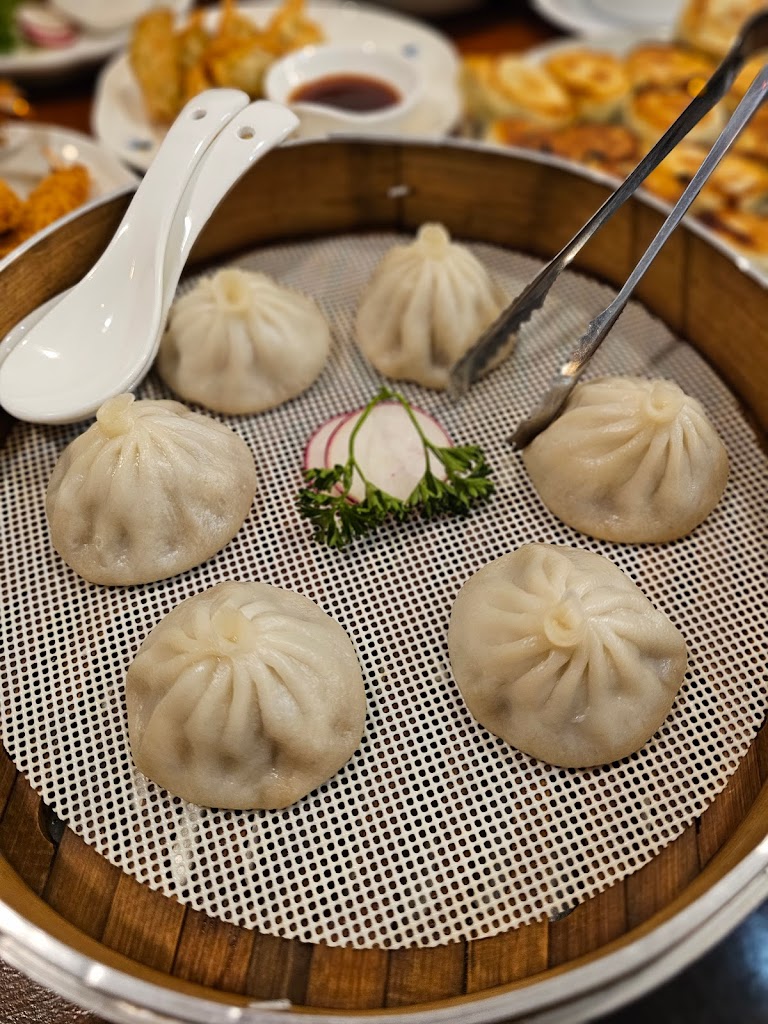 Steamed dumplings
