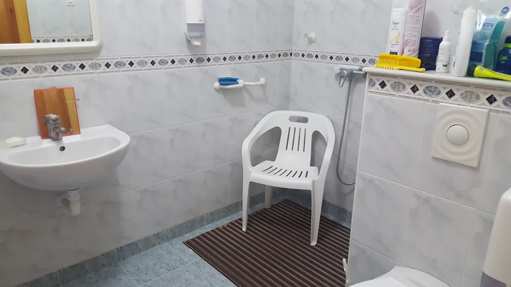 Residencia De La Tercera Edad Virgen de la Sierra — Habitaciones