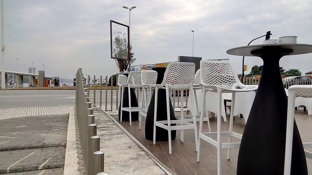 The Roof Terrace - 37th Gastro Pub by abba Playa de Gijon