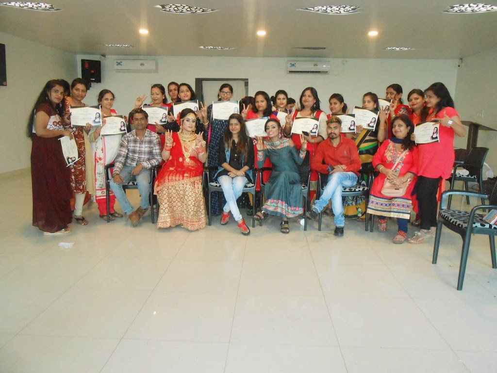 Pari S Makeup Mantra